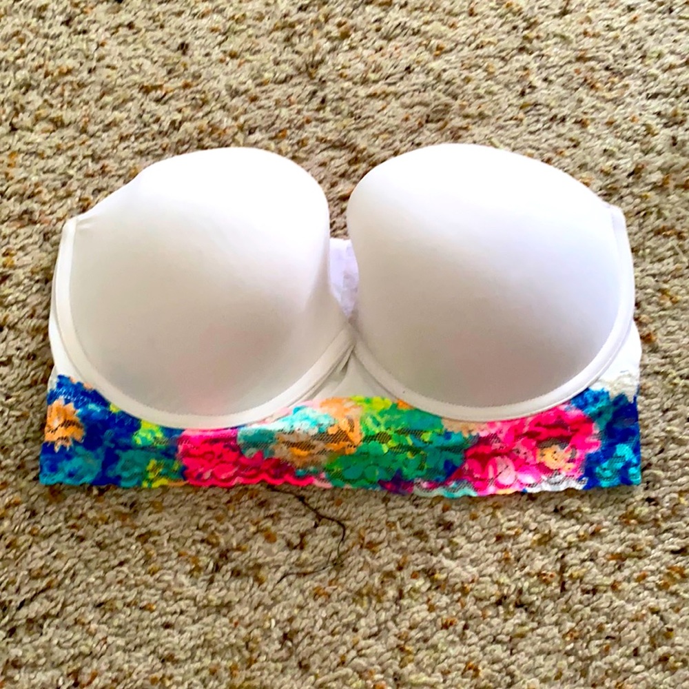 VS strapless bra